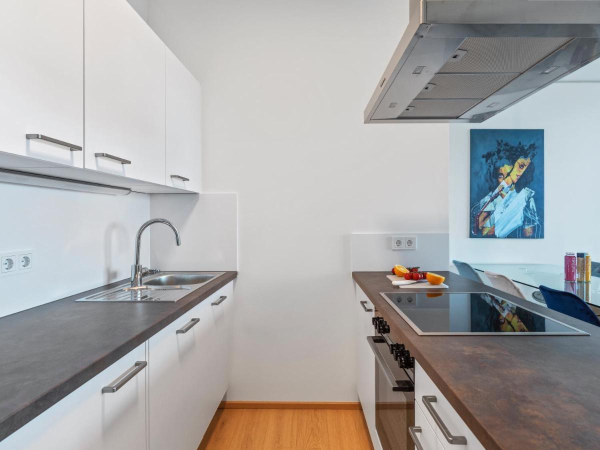 Sky9 District 3 Apartment Wien